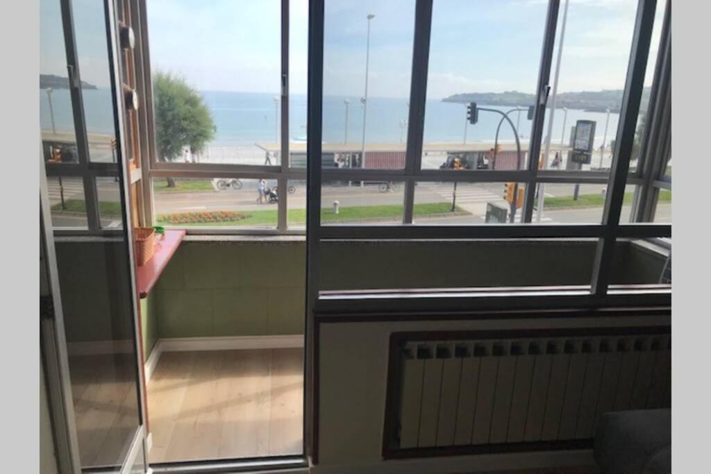 Fantastico Piso En Primera Linea De Playa Gijón Eksteriør billede